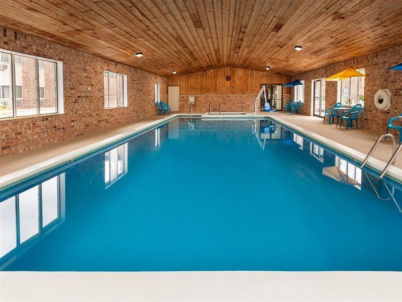 Hotel Baymont By Wyndham Manistee Zewnętrze zdjęcie