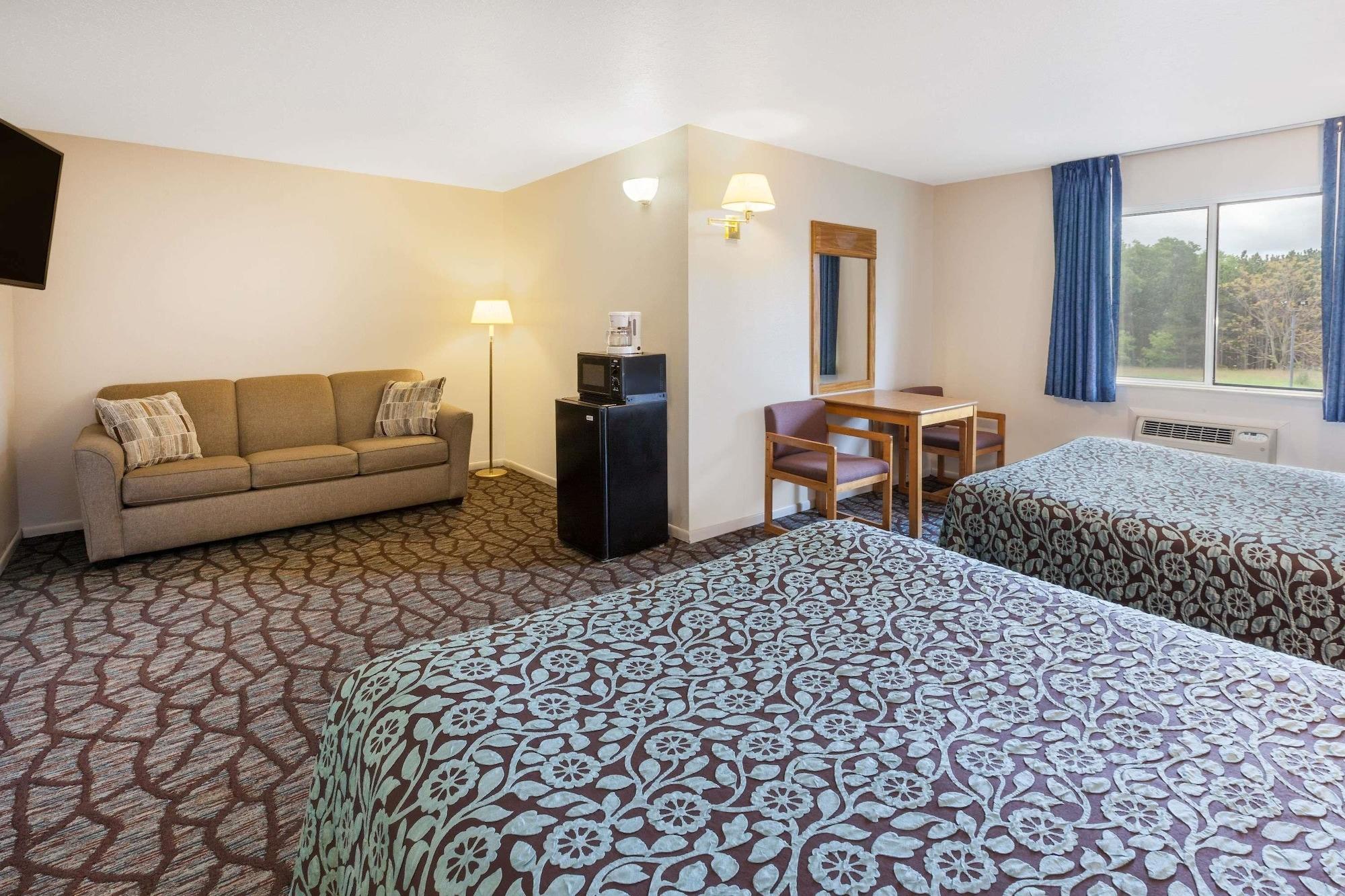 Hotel Baymont By Wyndham Manistee Zewnętrze zdjęcie
